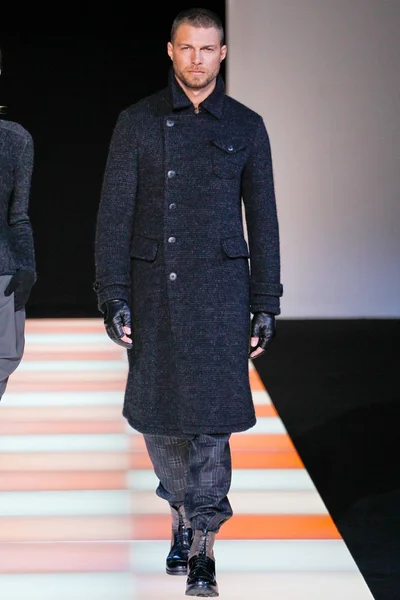 Look 7